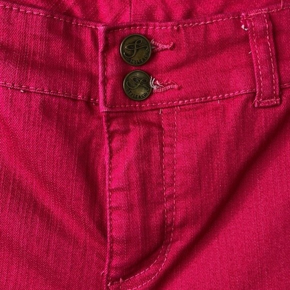 Style & Co Pink Capri Jeans Stretchy Barbiecore Embroidery Brass Stud Detail - Picture 4 of 14